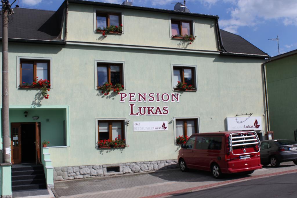 Pension Lukas Карловы Вары Экстерьер фото