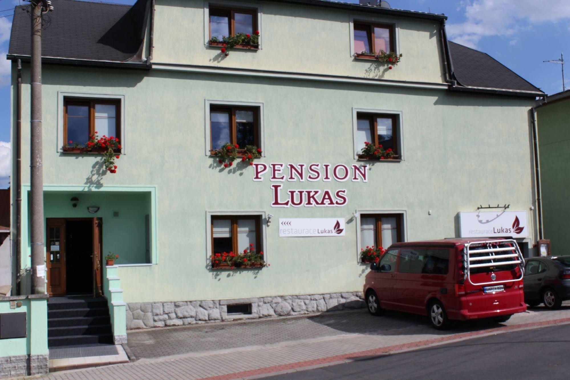 Pension Lukas Карловы Вары Экстерьер фото